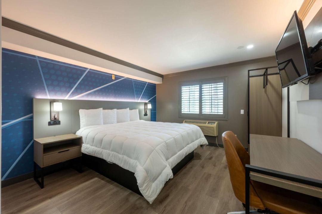 Photo of Bedroom in Southeast Torrance