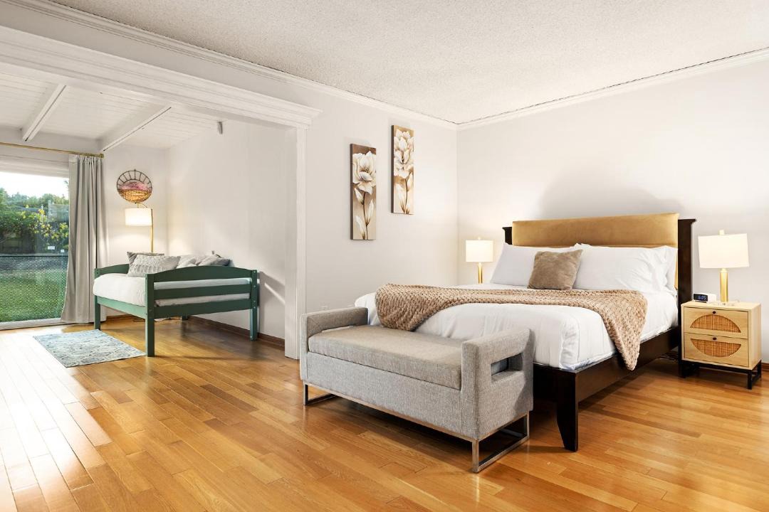 Photo of Bedroom in Granada Hills North