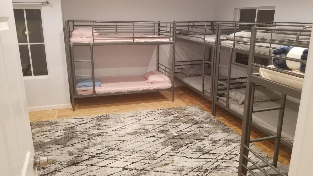 Photo of Bedroom in Wilshire