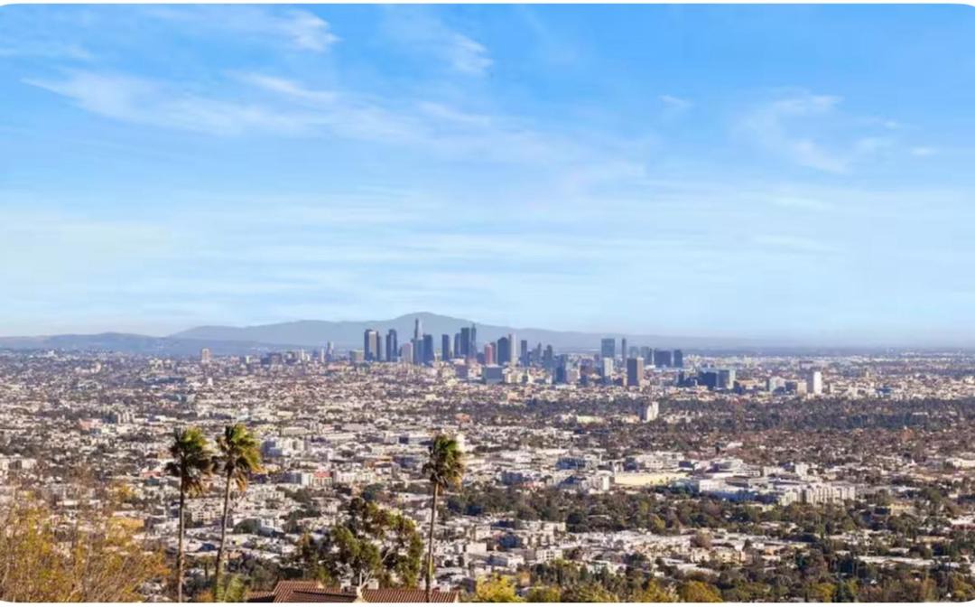Photo of Others in Hollywood Hills West