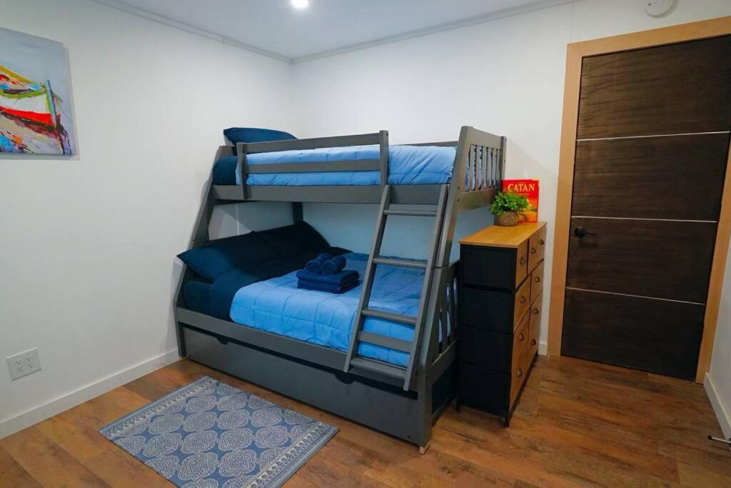 Photo of Bedroom in Crestline