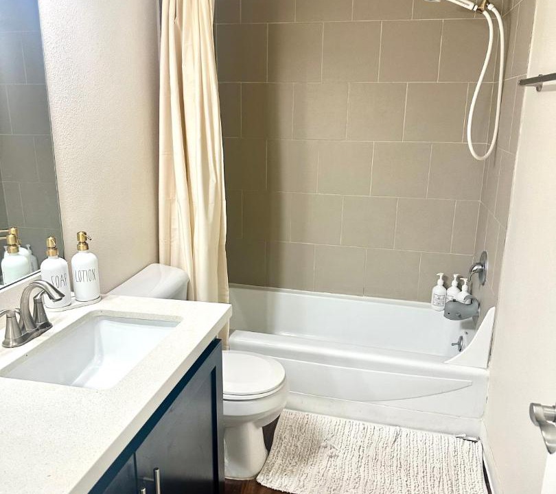 Photo of Bathroom in Old Pasadena