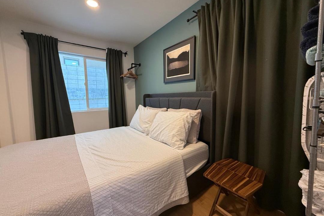 Photo of Bedroom in Pasadena