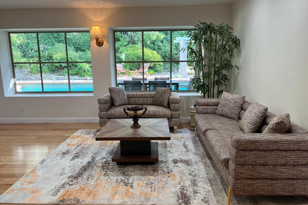 Photo of Livingroom in Porter Ranch