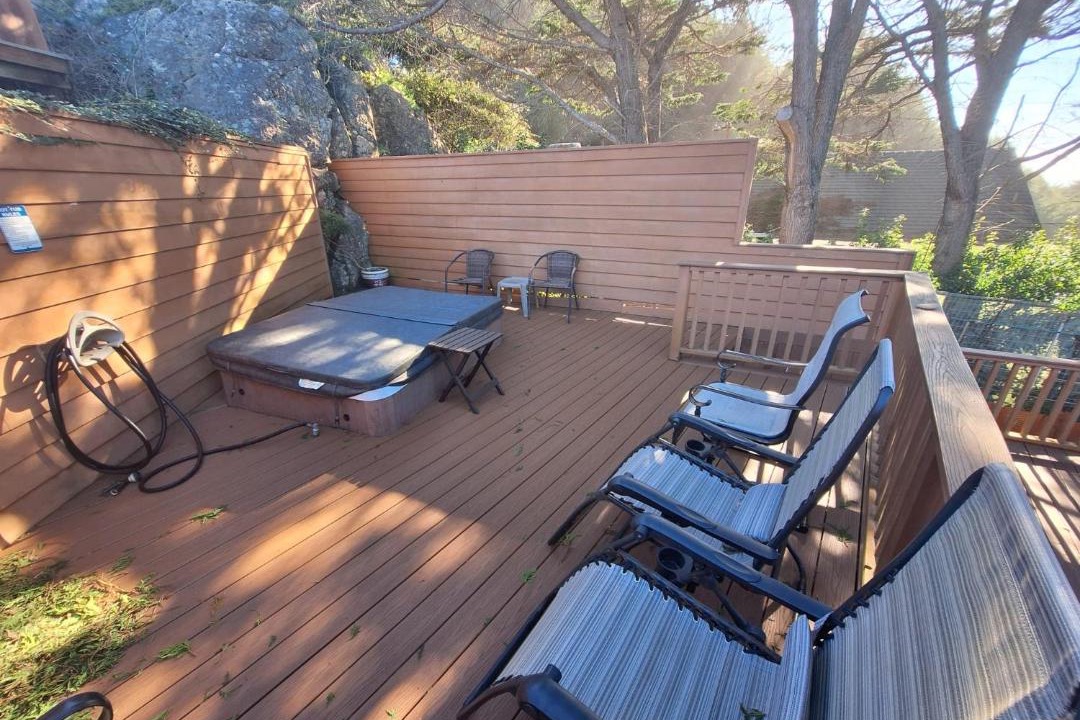 Photo of Patio Balcony in Smith River
