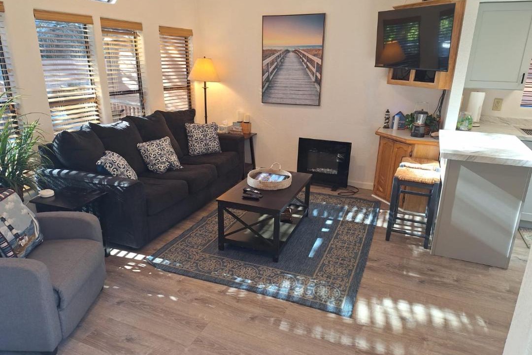 Photo of Livingroom in Smith River