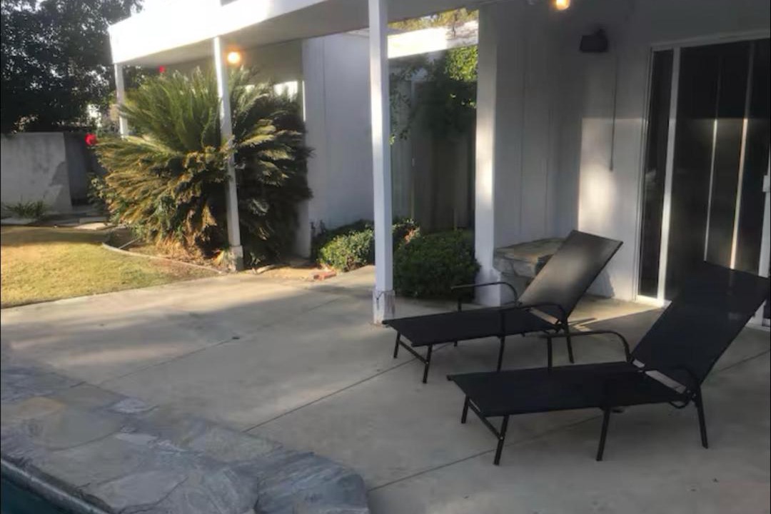 Photo of Patio Balcony in Woodland Hills