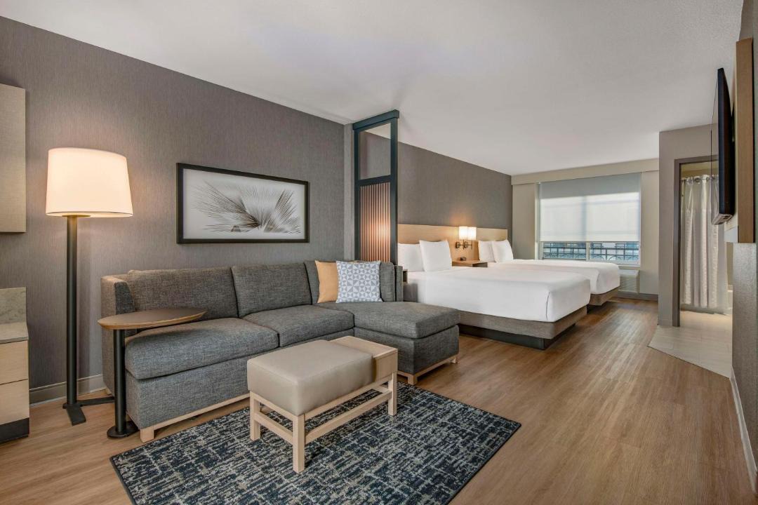 Photo of Bedroom in Downtown Riverside