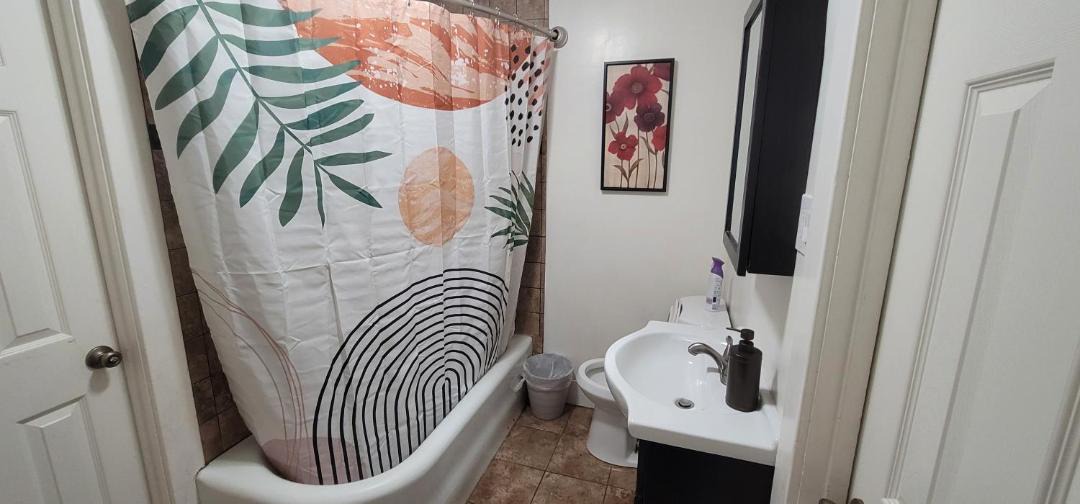 Photo of Bathroom in Harbor Gateway North