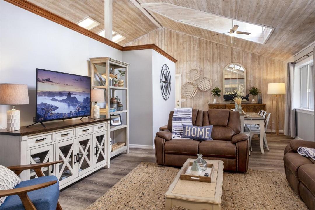 Photo of Livingroom in Fort Bragg
