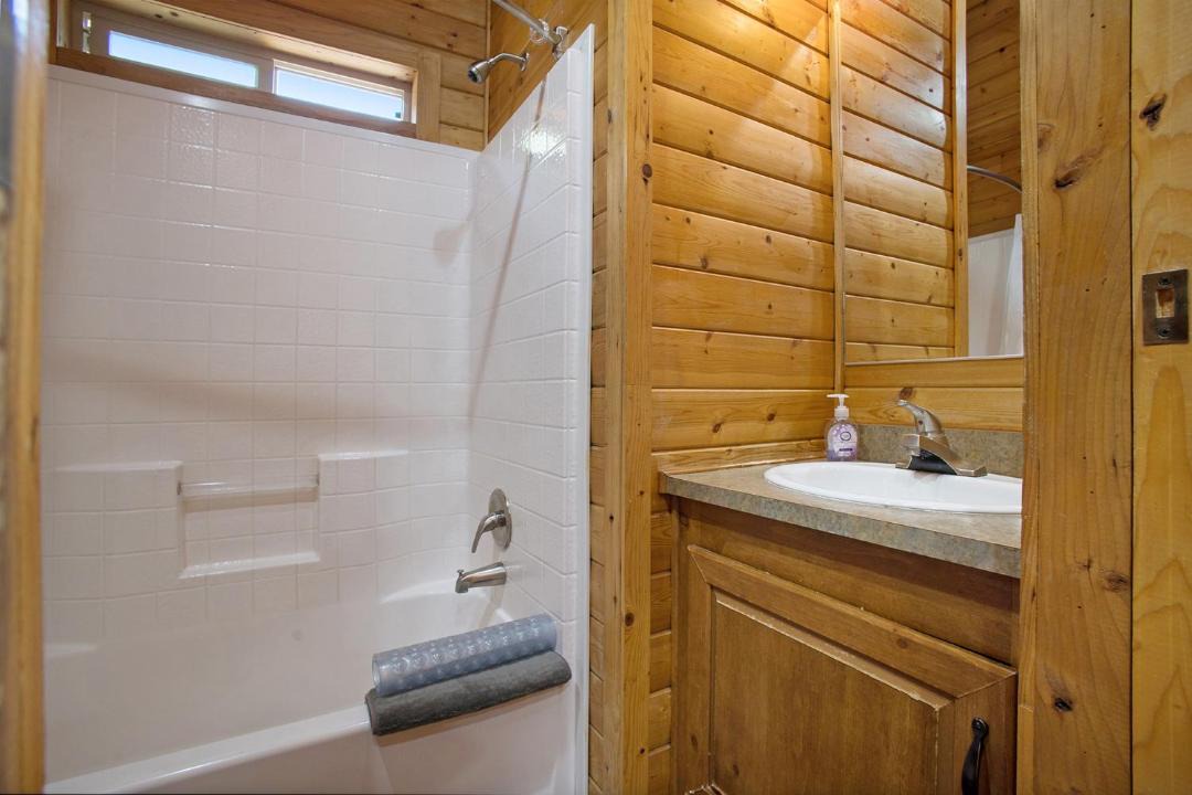 Photo of Bathroom in Willits