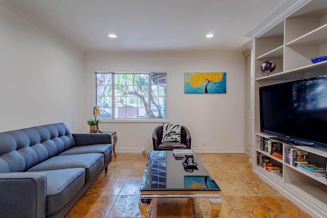 Photo of Livingroom in North Hollywood
