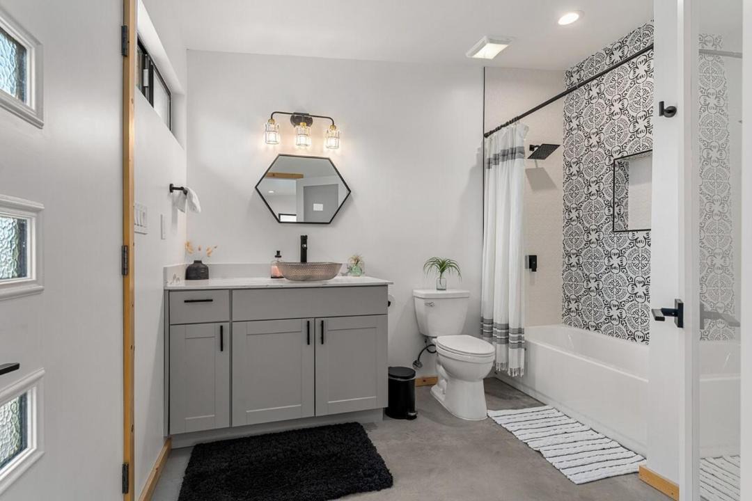 Photo of Bathroom in Joshua Tree