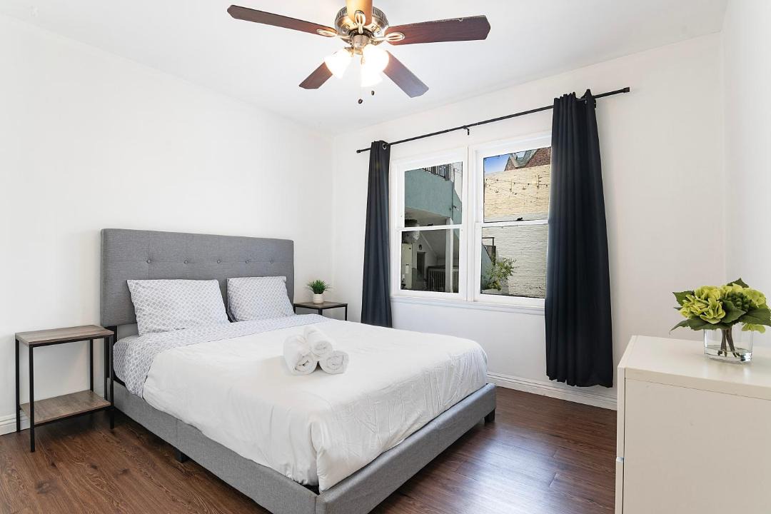 Photo of Bedroom in Beverly Hills