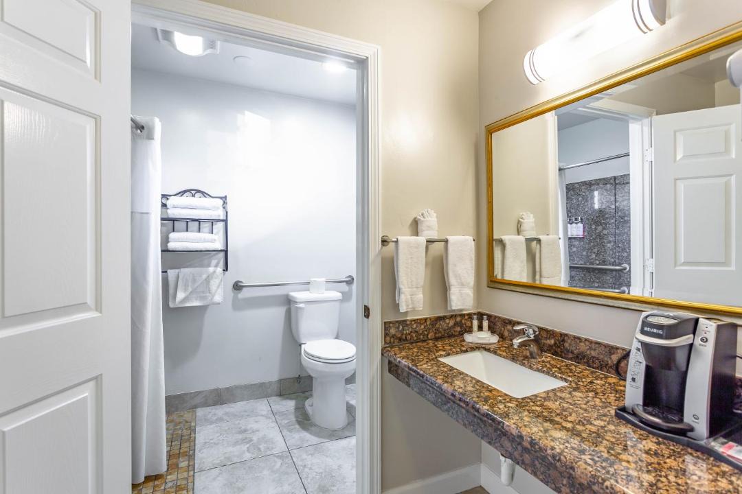 Photo of Bathroom in Arroyo Grande