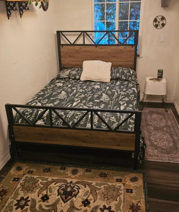 Photo of Bedroom in Oakhurst