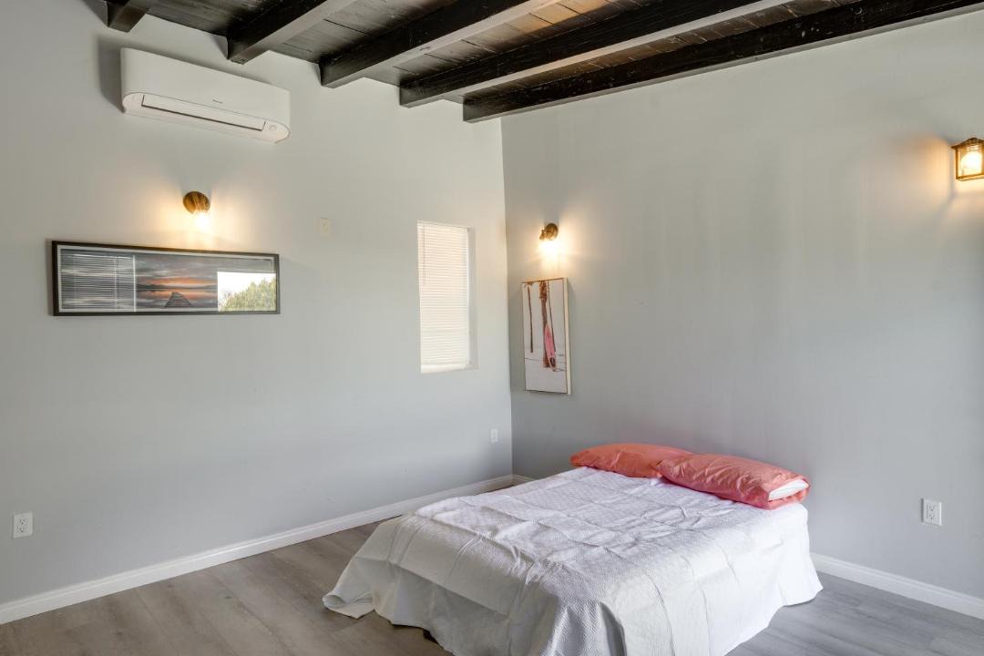 Photo of Bedroom in Frazier Park