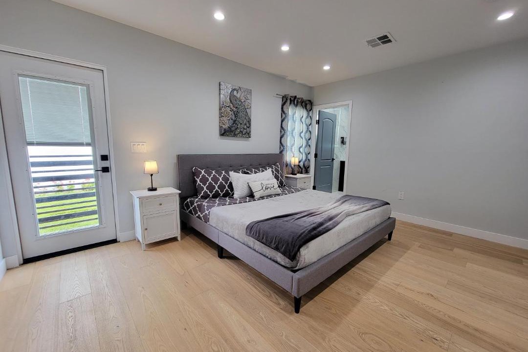 Photo of Bedroom in Pico - Robertson