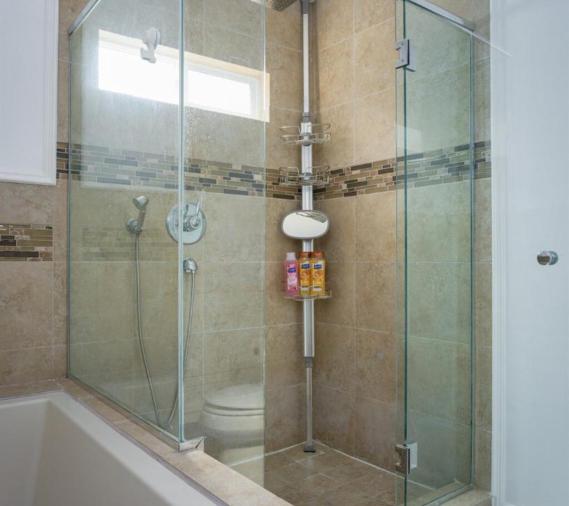 Photo of Bathroom in Lawndale