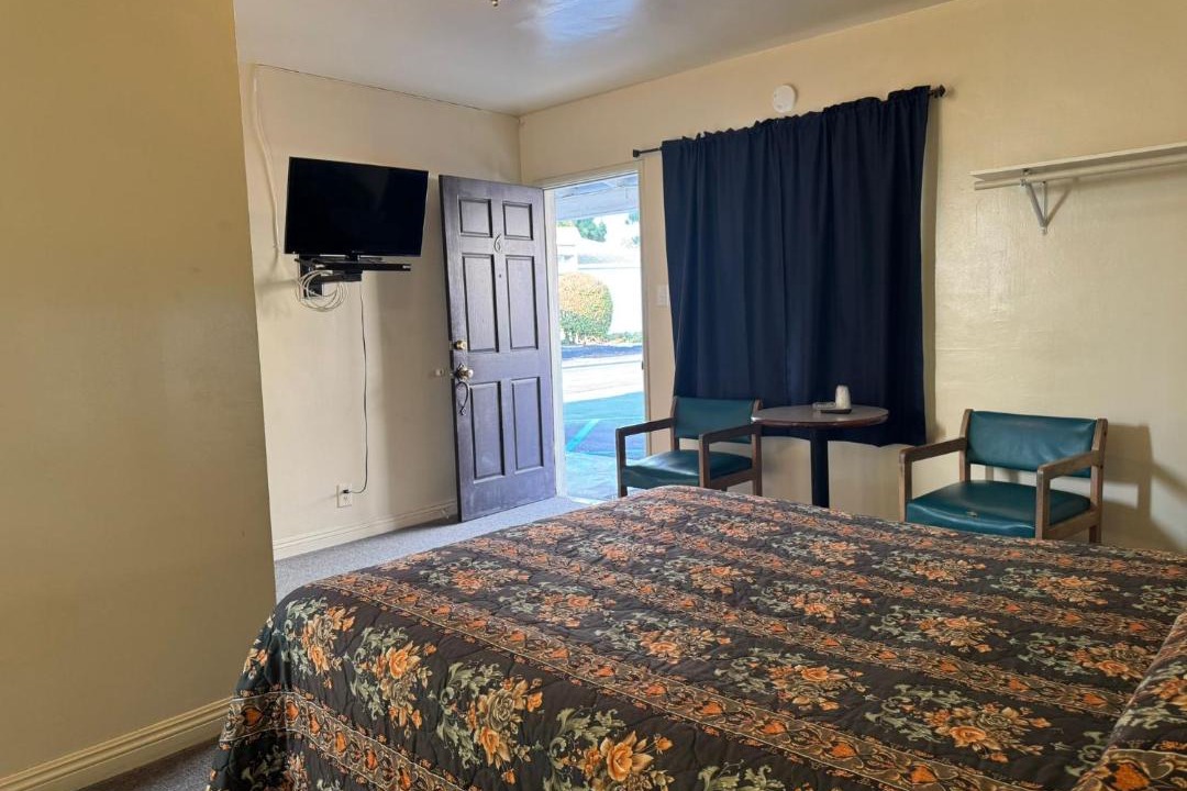 Photo of Bedroom in East Pasadena