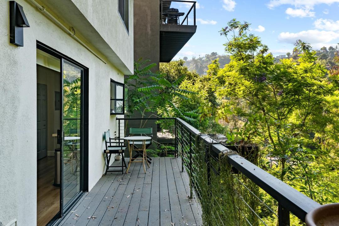 Photo of Patio Balcony in Hollywood Hills West