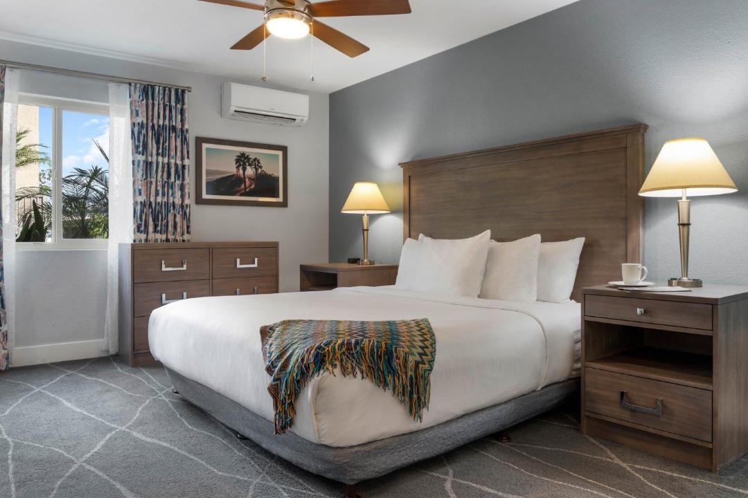 Photo of Bedroom in Anaheim Resort