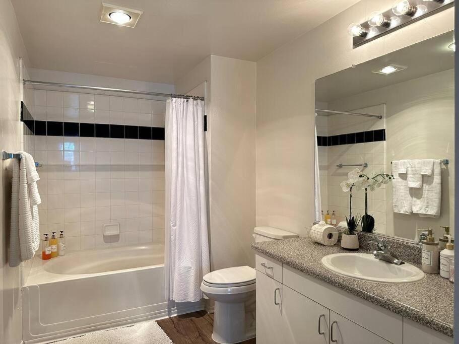 Photo of Bathroom in Del Rey