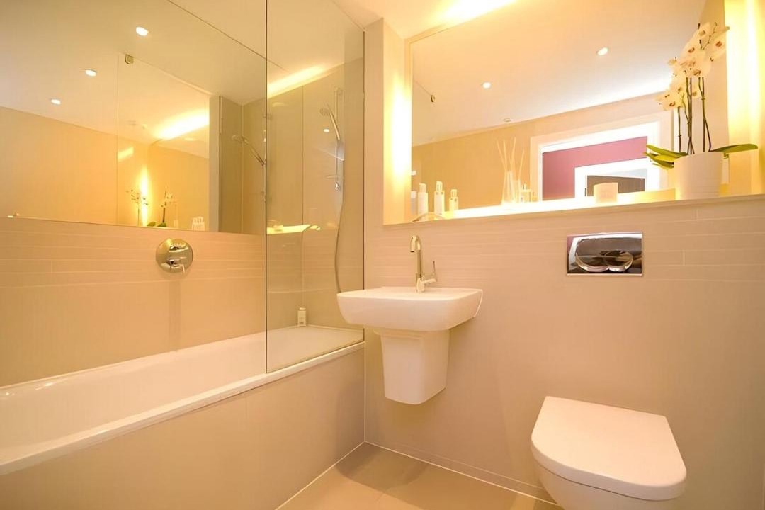 Photo of Bathroom in Limehouse