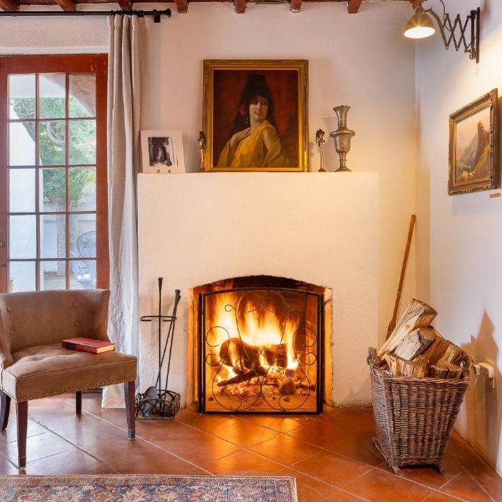 Photo of Livingroom in Historic Tennis Club