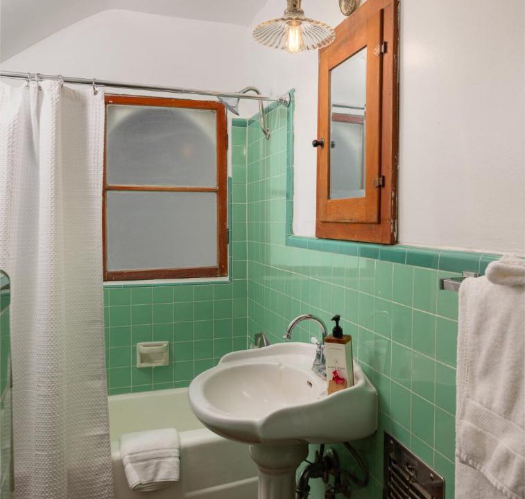 Photo of Bathroom in Historic Tennis Club