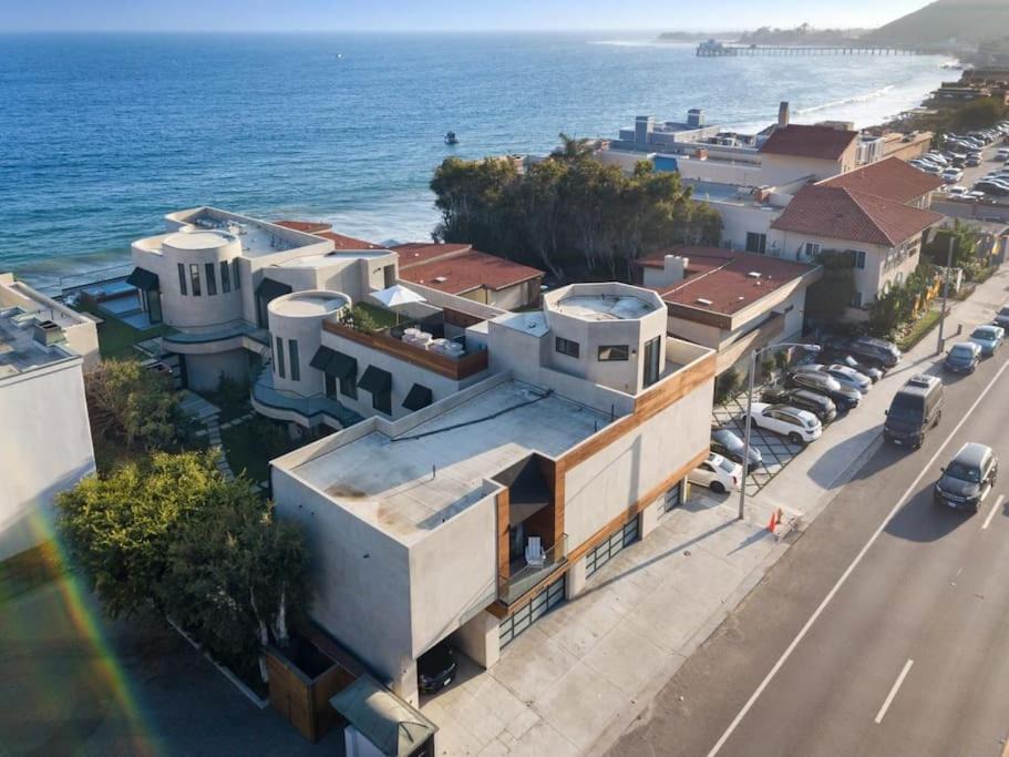 Photo of Buildings in Eastern Malibu