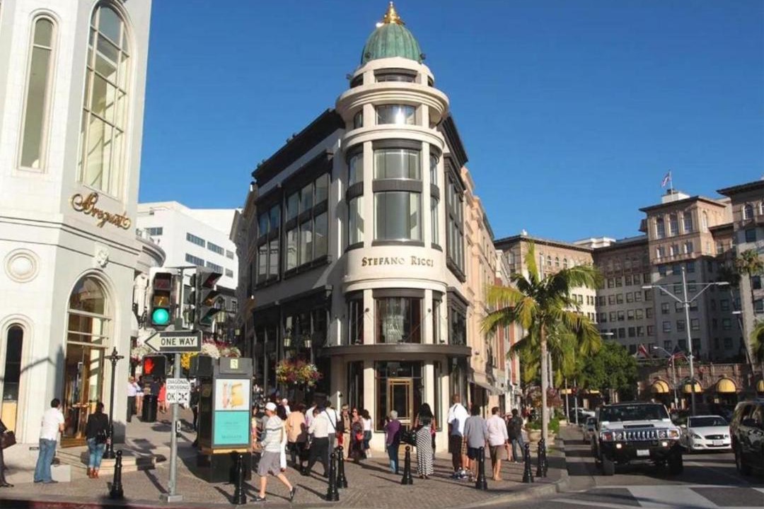 Photo of Others in Mid-Wilshire