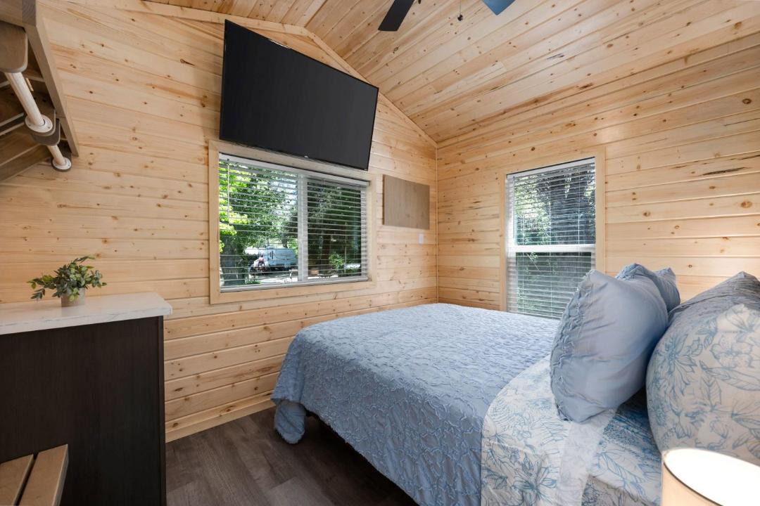 Photo of Bedroom in Kernville