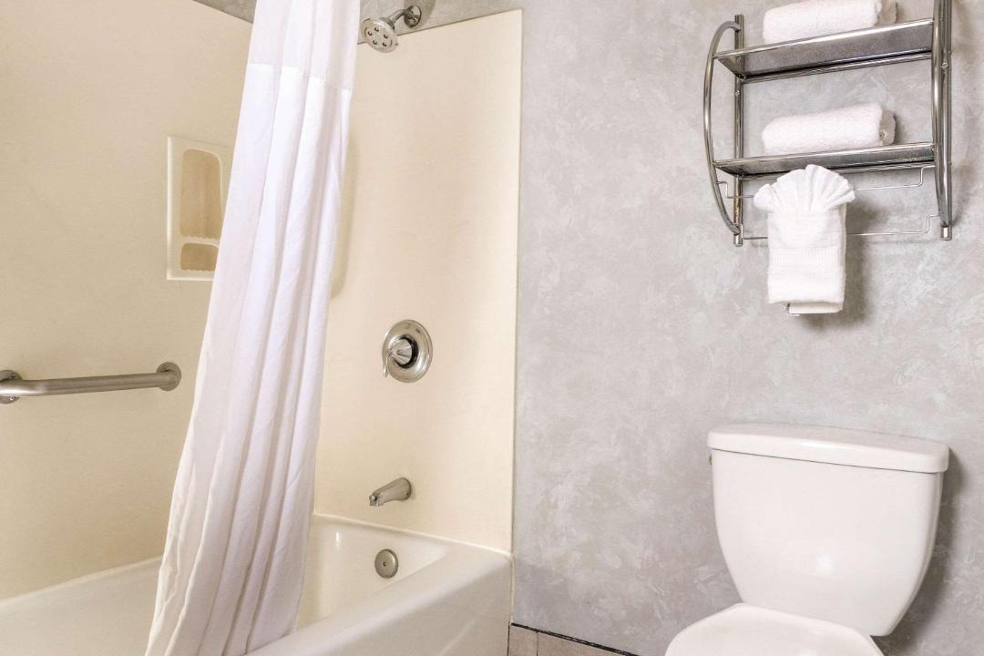 Photo of Bathroom in Lathrop