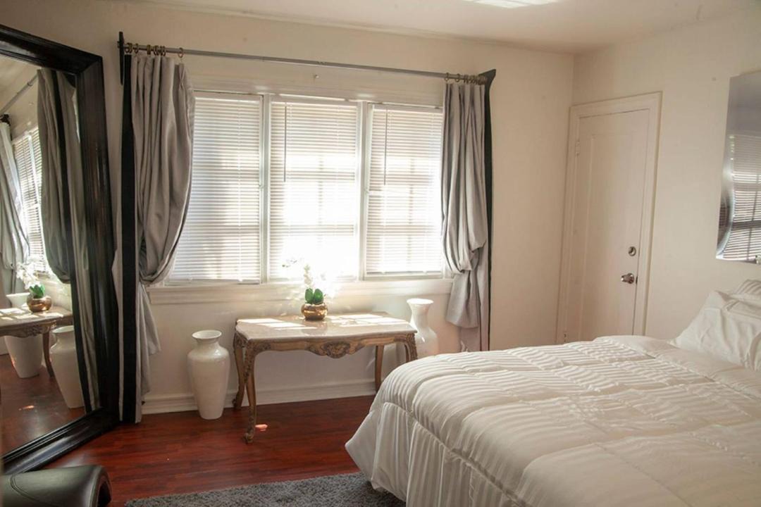 Photo of Bedroom in North Hollywood