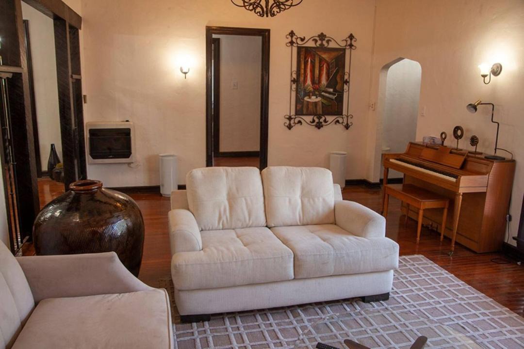 Photo of Livingroom in North Hollywood