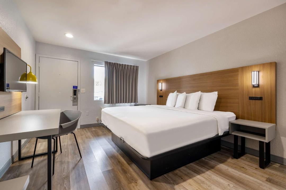 Photo of Bedroom in Santa Ana