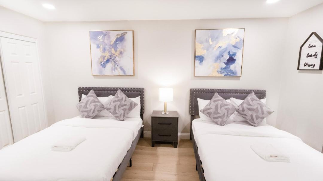 Photo of Bedroom in Lemon Grove