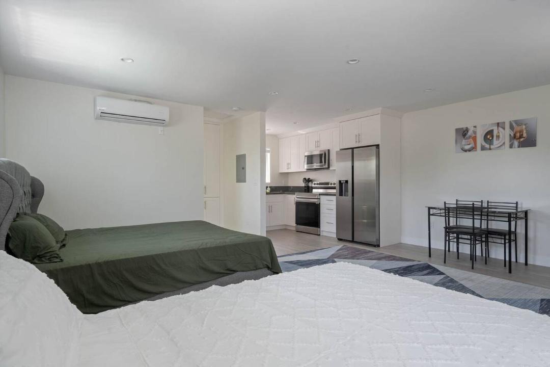 Photo of Bedroom in Burbank