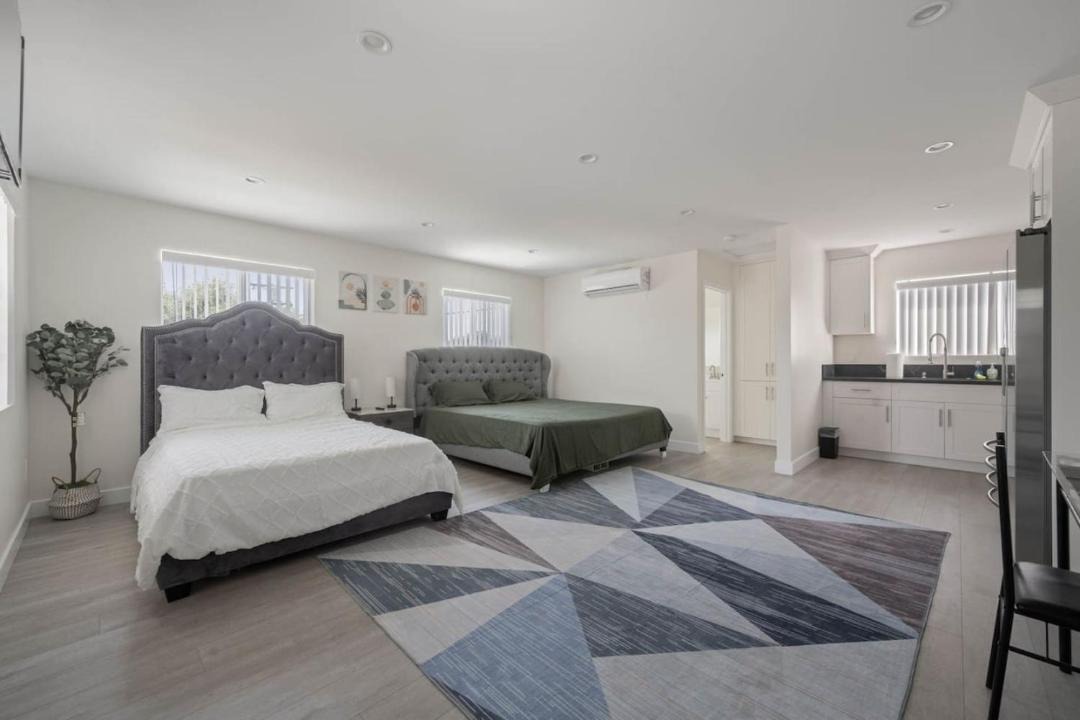 Photo of Bedroom in Burbank