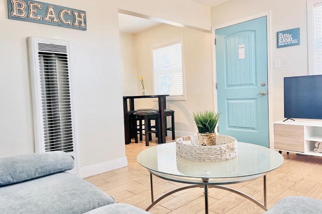 Photo of Livingroom in Pacific Beach