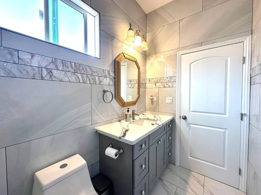 Photo of Bathroom in Midway City