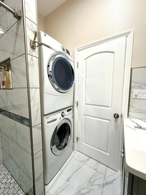 Photo of Bathroom in Midway City