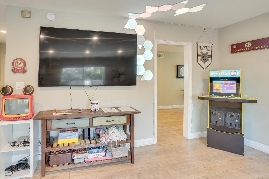 Photo of Livingroom in Northwest Anaheim