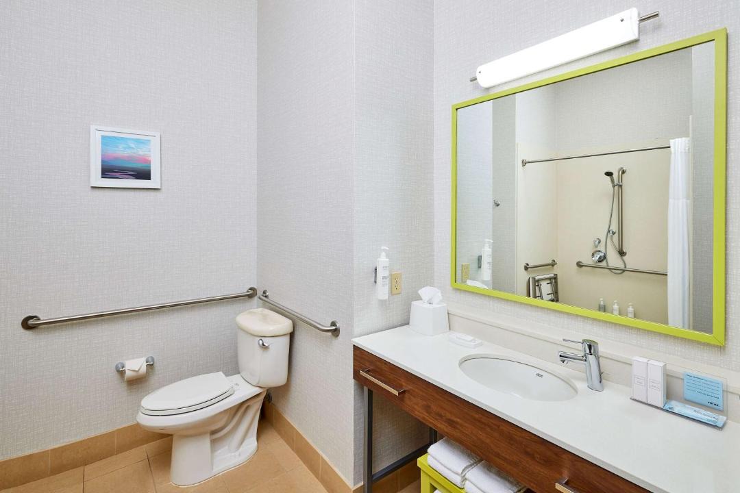 Photo of Bathroom in Ridgecrest