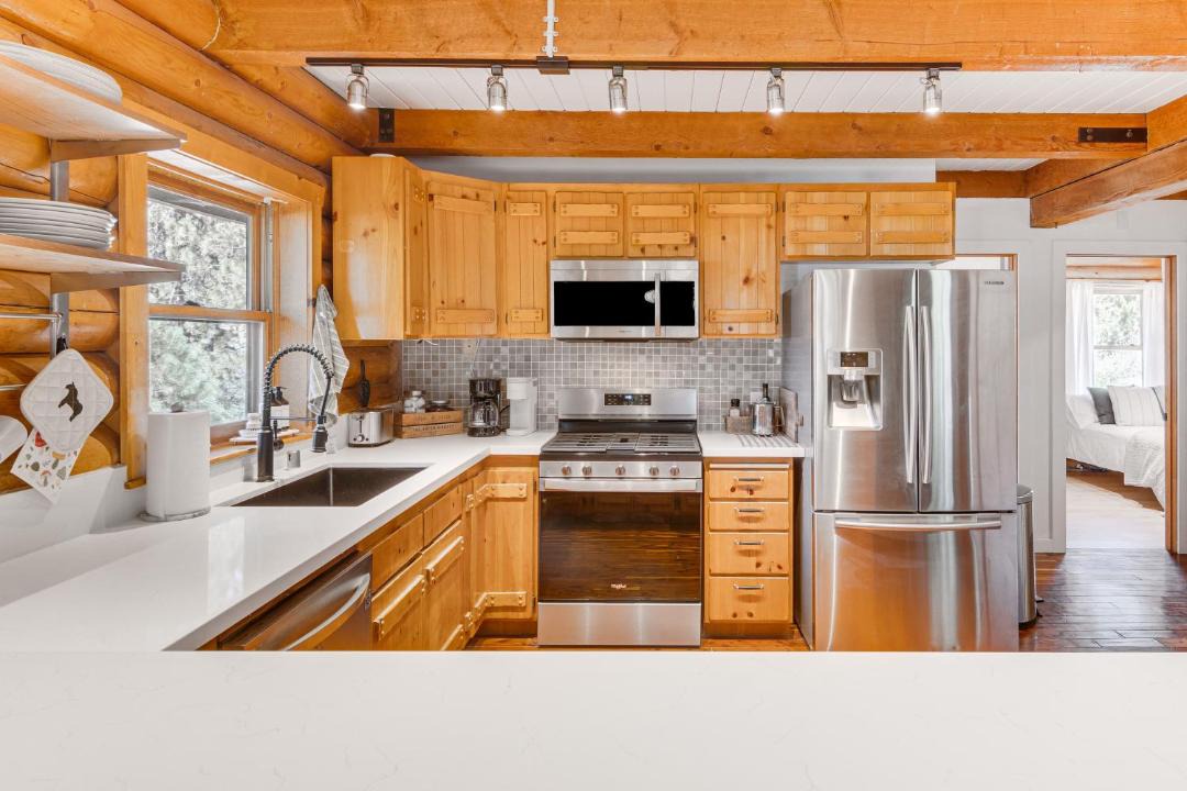 Photo of Kitchen in Pine Mountain Club