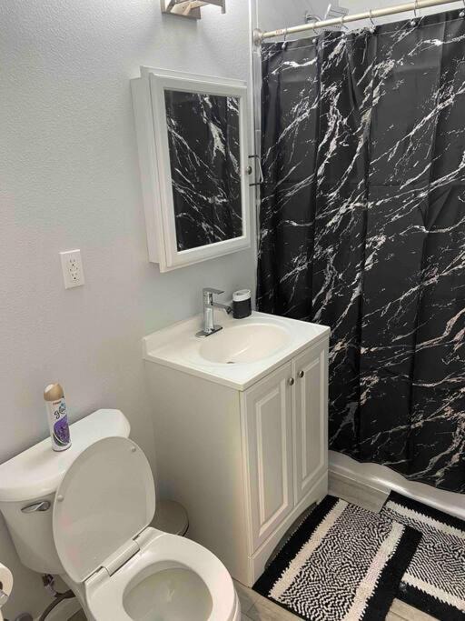 Photo of Bathroom in West Rancho Dominguez