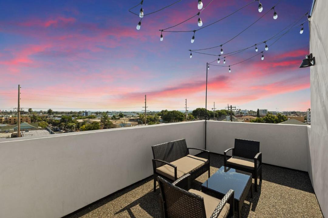 Photo of Patio Balcony in Pico-Union