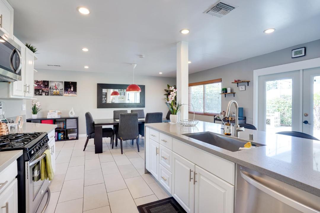 Photo of Kitchen in North Tustin