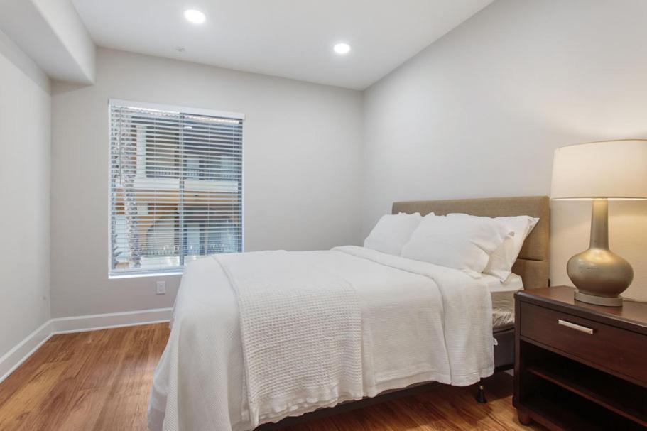 Photo of Bedroom in La Brea
